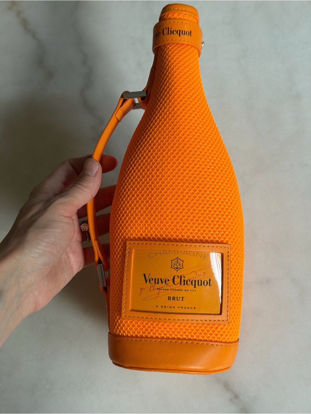 VEUVE CLICQUOT CHAMPAGNE BOTTLE ZIPPERED INSULATED ICE JACKET